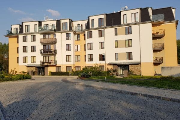 2 bedroom with open-plan kitchen flat to rent, 93 m², Nademlejnská, Hlavní město Praha 2 bedroom with open-plan kitchen flat to rent, 93 m², Nademlejnská, Hlavní město Praha