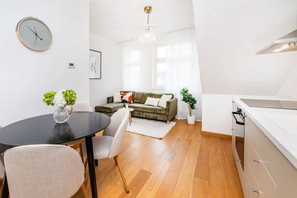 3 bedroom with open-plan kitchen flat for sale, 117 m², Chodská, Hlavní město Praha 3 bedroom with open-plan kitchen flat for sale, 117 m², Chodská, Hlavní město Praha