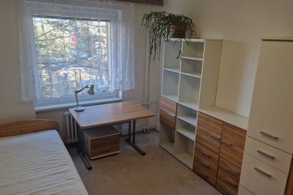 3 bedroom flat to rent, 69 m², Tunelářů, Praha 3 bedroom flat to rent, 69 m², Tunelářů, Praha