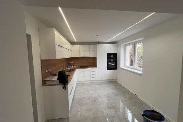 2 bedroom flat to rent, 52 m², Kulíškova, Ružinov 2 bedroom flat to rent, 52 m², Kulíškova, Ružinov