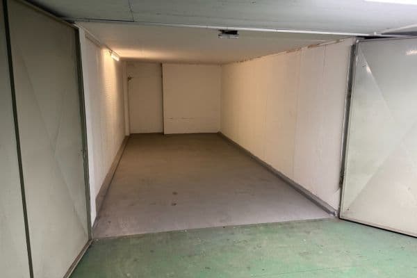 garage to rent, 18 m², Nušlova, Praha garage to rent, 18 m², Nušlova, Praha