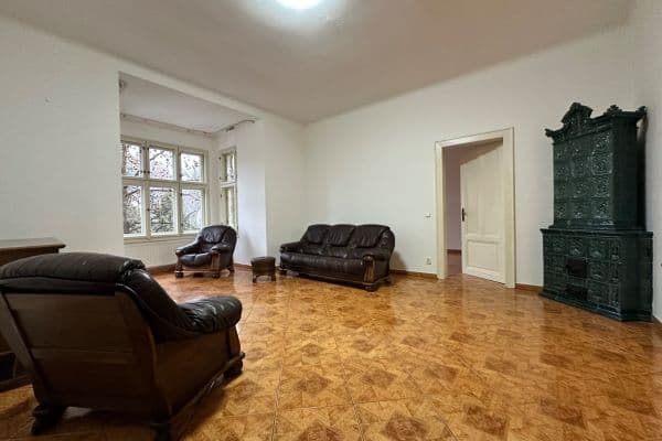 4 bedroom flat to rent, 144 m², Československé armády, Praha 4 bedroom flat to rent, 144 m², Československé armády, Praha