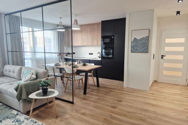 2 bedroom with open-plan kitchen flat for sale, 80 m², nábřeží Závodu míru, Pardubice 2 bedroom with open-plan kitchen flat for sale, 80 m², nábřeží Závodu míru, Pardubice