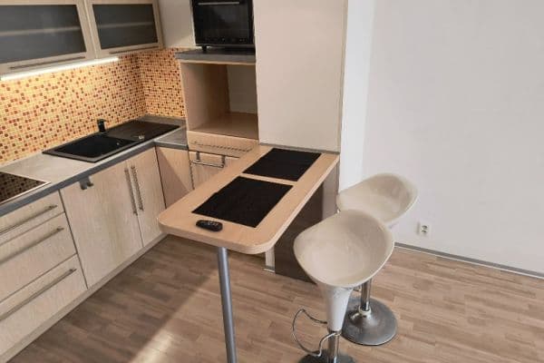 1 bedroom with open-plan kitchen flat to rent, 49 m², Handkeho, Olomouc 1 bedroom with open-plan kitchen flat to rent, 49 m², Handkeho, Olomouc