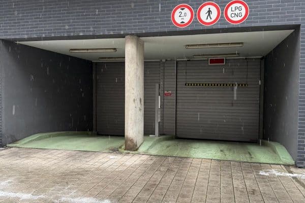 garage to rent, 13 m², Kurta Konráda, Hlavní město Praha garage to rent, 13 m², Kurta Konráda, Hlavní město Praha