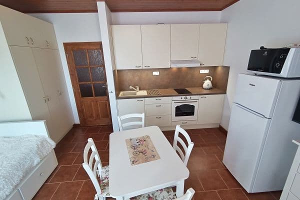 Studio flat to rent, 22 m², Medlov Studio flat to rent, 22 m², Medlov