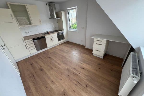 4 bedroom flat to rent, 91 m², Rathausstraße 7, Hockenheim 4 bedroom flat to rent, 91 m², Rathausstraße 7, Hockenheim