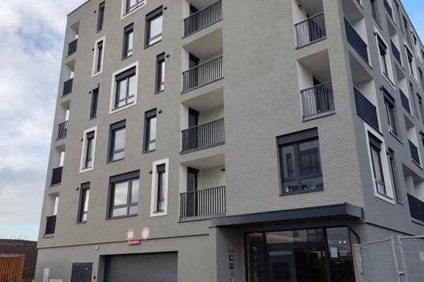 1 bedroom with open-plan kitchen flat to rent, 52 m², Stočesova, Praha 1 bedroom with open-plan kitchen flat to rent, 52 m², Stočesova, Praha