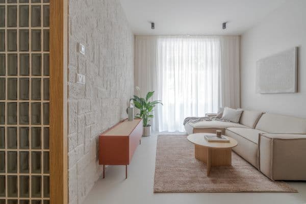 1 bedroom with open-plan kitchen flat to rent, 45 m², Přemyslovská, Praha 1 bedroom with open-plan kitchen flat to rent, 45 m², Přemyslovská, Praha