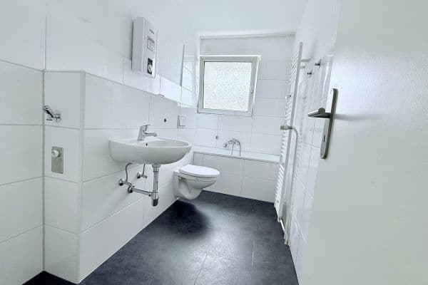 2 bedroom flat to rent, 59 m², Waldecker Str. 9, Duisburg, North Rhine-Westphalia 2 bedroom flat to rent, 59 m², Waldecker Str. 9, Duisburg, North Rhine-Westphalia