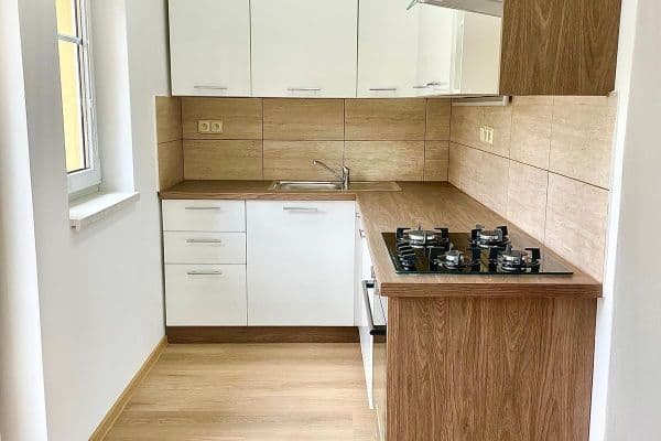 2 bedroom with open-plan kitchen flat to rent, 80 m², Staškova, Liberec 2 bedroom with open-plan kitchen flat to rent, 80 m², Staškova, Liberec