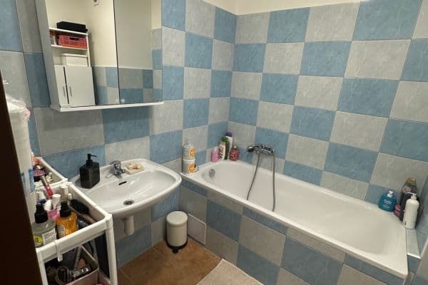 2 bedroom with open-plan kitchen flat to rent, 68 m², Křejpského, Hlavní město Praha 2 bedroom with open-plan kitchen flat to rent, 68 m², Křejpského, Hlavní město Praha