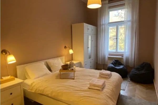 1 bedroom with open-plan kitchen flat to rent, 50 m², Lucemburská, Hlavní město Praha 1 bedroom with open-plan kitchen flat to rent, 50 m², Lucemburská, Hlavní město Praha