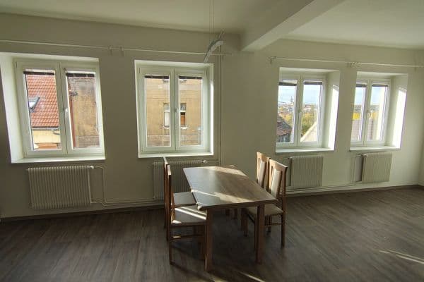 2 bedroom with open-plan kitchen flat to rent, 84 m², Fügnerova, Kladno 2 bedroom with open-plan kitchen flat to rent, 84 m², Fügnerova, Kladno