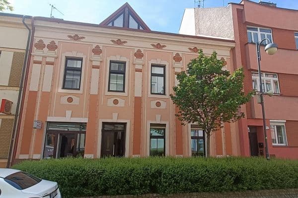 1 bedroom with open-plan kitchen flat to rent, 45 m², Hronovická, Pardubice 1 bedroom with open-plan kitchen flat to rent, 45 m², Hronovická, Pardubice