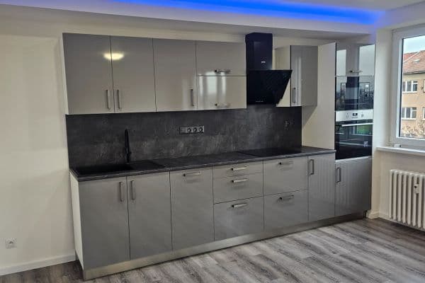 1 bedroom with open-plan kitchen flat to rent, 64 m², Jerevanská, Hlavní město Praha 1 bedroom with open-plan kitchen flat to rent, 64 m², Jerevanská, Hlavní město Praha