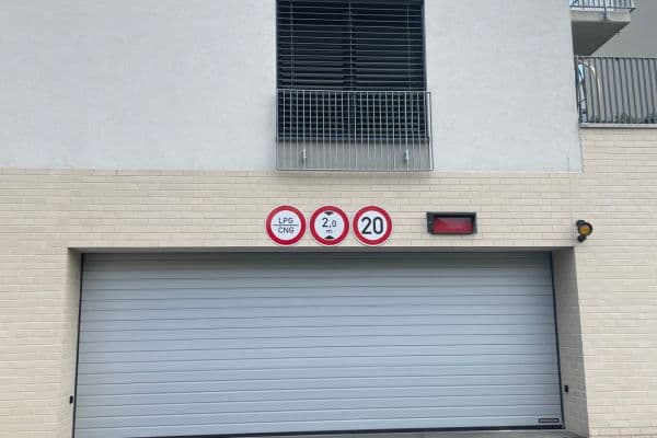 garage to rent, 10 m², Červená báň, Hlavní město Praha garage to rent, 10 m², Červená báň, Hlavní město Praha