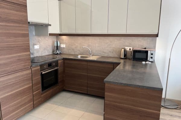 2 bedroom with open-plan kitchen flat to rent, 76 m², Bolevecká, Praha 2 bedroom with open-plan kitchen flat to rent, 76 m², Bolevecká, Praha