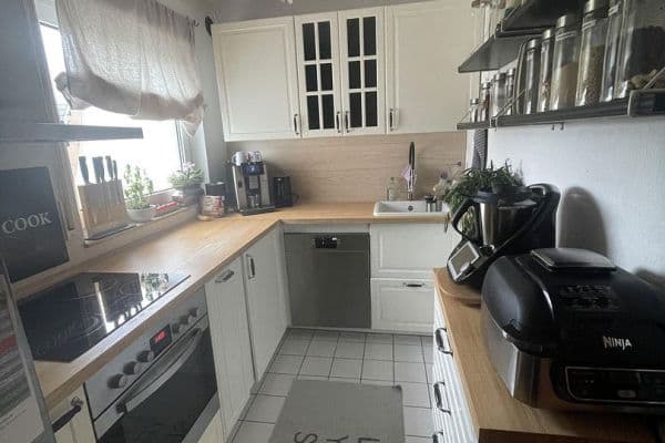 2 bedroom with open-plan kitchen flat to rent, 113 m², Neu-Anspach, Hesse 2 bedroom with open-plan kitchen flat to rent, 113 m², Neu-Anspach, Hesse
