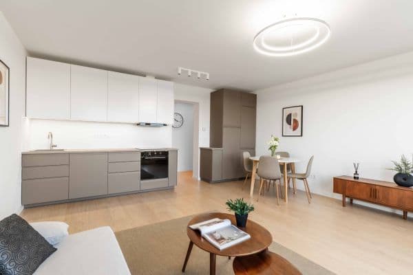 3 bedroom with open-plan kitchen flat for sale, 100 m², Křivá, Hlavní město Praha 3 bedroom with open-plan kitchen flat for sale, 100 m², Křivá, Hlavní město Praha