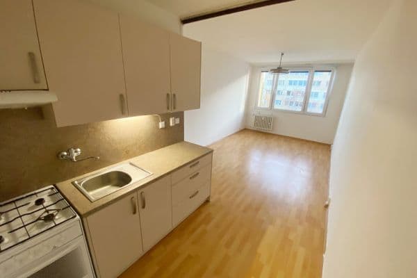 1 bedroom with open-plan kitchen flat to rent, 40 m², Jetelová, 1 bedroom with open-plan kitchen flat to rent, 40 m², Jetelová,