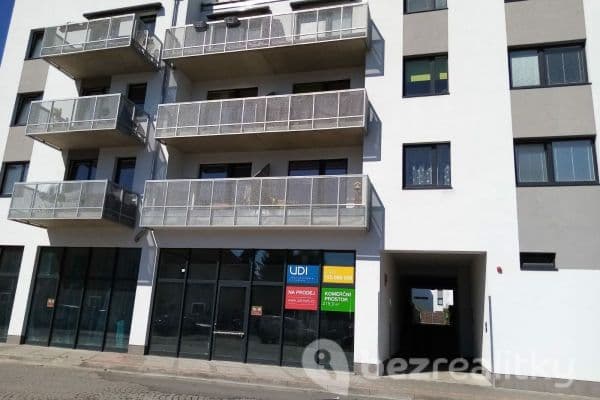 Studio flat to rent, 27 m², náměstí Bratří Jandusů, Praha Studio flat to rent, 27 m², náměstí Bratří Jandusů, Praha