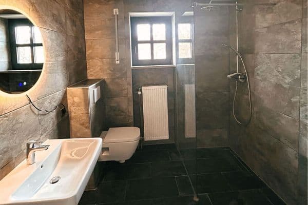 4 bedroom flat to rent, 111 m², Augsburger Straße 40, Regensburg, Bavaria 4 bedroom flat to rent, 111 m², Augsburger Straße 40, Regensburg, Bavaria