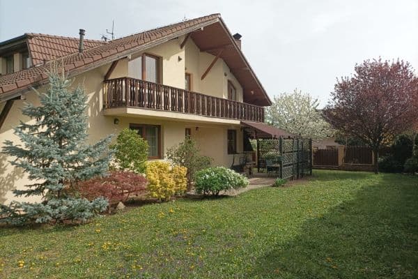 house to rent, 212 m², Markvartická, Praha house to rent, 212 m², Markvartická, Praha