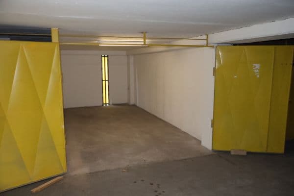 garage to rent, 17 m², U Slovanky, Praha garage to rent, 17 m², U Slovanky, Praha