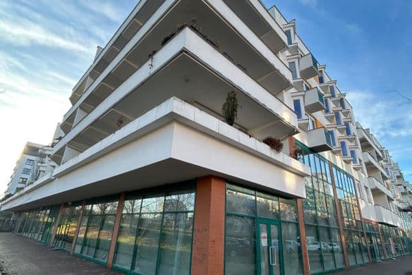 1 bedroom with open-plan kitchen flat to rent, 49 m², Högerova, Praha 1 bedroom with open-plan kitchen flat to rent, 49 m², Högerova, Praha