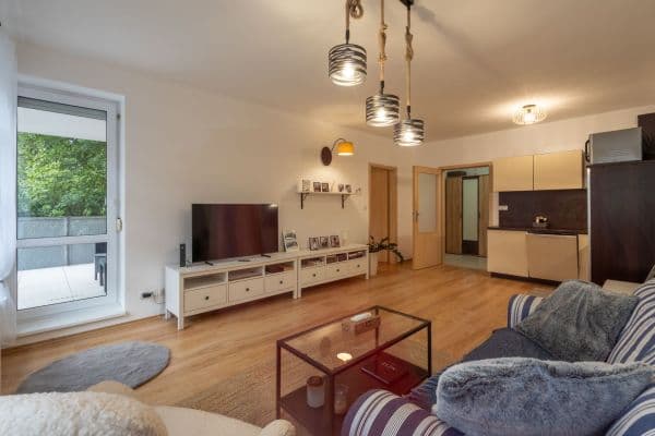 1 bedroom with open-plan kitchen flat to rent, 77 m², Zelinova, Zlín, Zlínský Region 1 bedroom with open-plan kitchen flat to rent, 77 m², Zelinova, Zlín, Zlínský Region