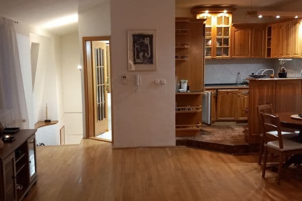 2 bedroom flat to rent, 54 m², Medená, Bratislava - mestská časť Staré Mesto 2 bedroom flat to rent, 54 m², Medená, Bratislava - mestská časť Staré Mesto