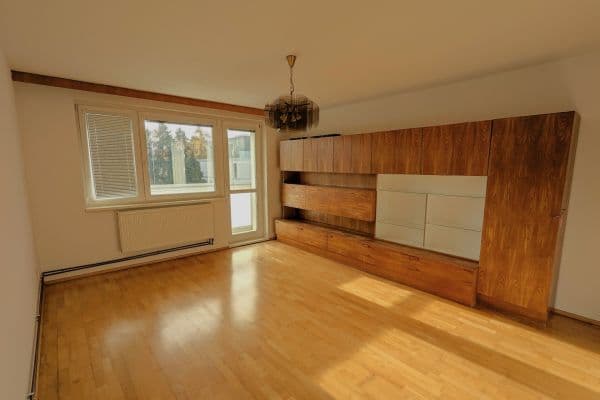 3 bedroom flat for sale, 81 m², Na Petřinách, Praha 3 bedroom flat for sale, 81 m², Na Petřinách, Praha