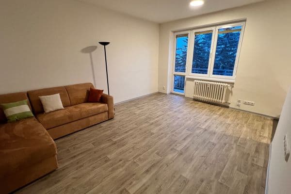 2 bedroom flat to rent, 53 m², Na Míčánce, Praha 2 bedroom flat to rent, 53 m², Na Míčánce, Praha