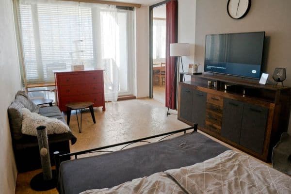 2 bedroom flat to rent, 57 m², Taussigova, Praha 2 bedroom flat to rent, 57 m², Taussigova, Praha