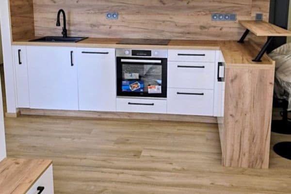 3 bedroom with open-plan kitchen flat to rent, 61 m², Tavolníková, Praha 3 bedroom with open-plan kitchen flat to rent, 61 m², Tavolníková, Praha