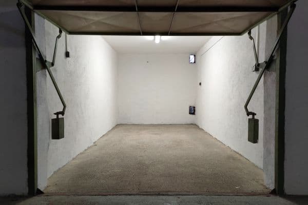 garage to rent, 16 m², Bellevue, Kladno garage to rent, 16 m², Bellevue, Kladno