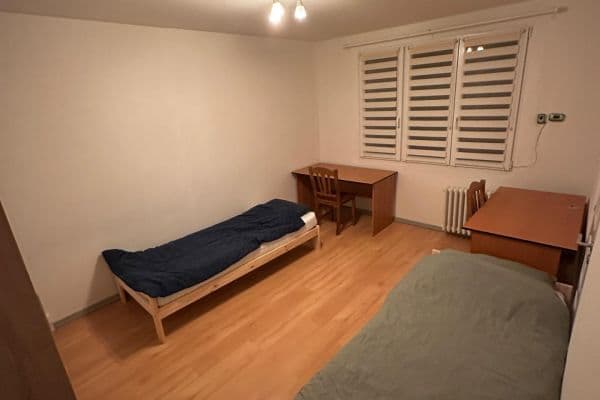 3 bedroom flat to rent, 13 m², Nad Dalmatinkou, Plzeň 3 bedroom flat to rent, 13 m², Nad Dalmatinkou, Plzeň