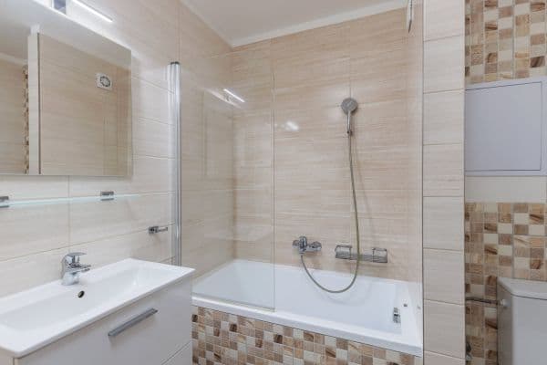 1 bedroom with open-plan kitchen flat to rent, 40 m², Golfová, 1 bedroom with open-plan kitchen flat to rent, 40 m², Golfová,