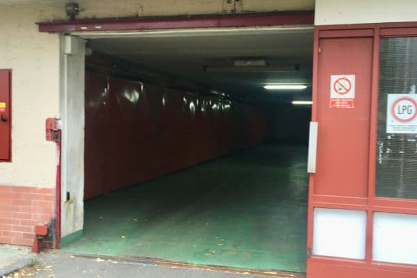 garage to rent, 18 m², Písečná, Praha 8 garage to rent, 18 m², Písečná, Praha 8