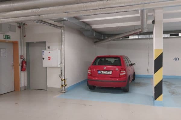 garage to rent, 16 m², Berlínská, Praha garage to rent, 16 m², Berlínská, Praha