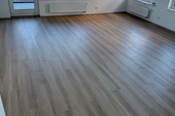 3 bedroom with open-plan kitchen flat to rent, 89 m², Stočesova, Praha 3 bedroom with open-plan kitchen flat to rent, 89 m², Stočesova, Praha