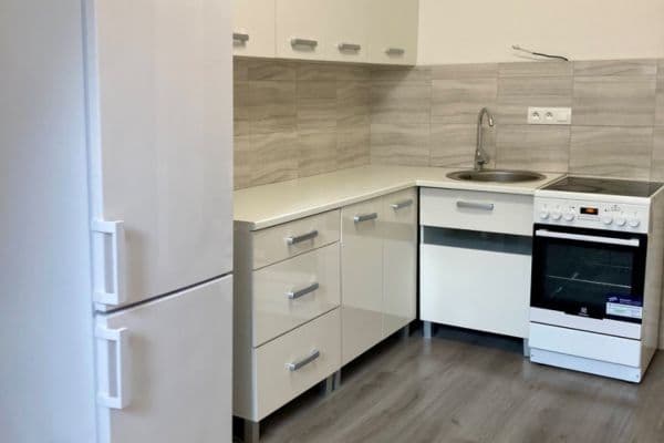 1 bedroom with open-plan kitchen flat to rent, 29 m², Svahová, Karlovy Vary 1 bedroom with open-plan kitchen flat to rent, 29 m², Svahová, Karlovy Vary