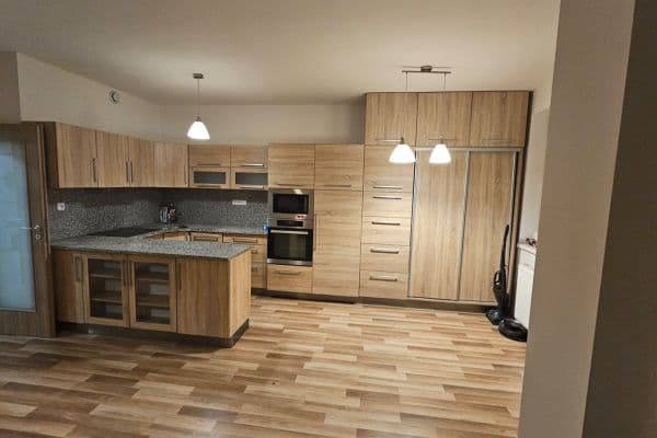 2 bedroom with open-plan kitchen flat to rent, 66 m², Jindřicha Bubeníčka, Praha 22 2 bedroom with open-plan kitchen flat to rent, 66 m², Jindřicha Bubeníčka, Praha 22