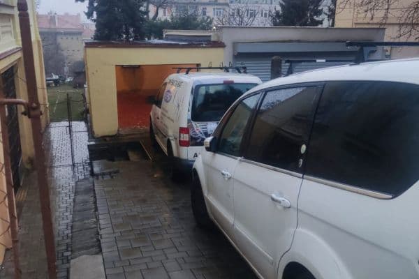 garage to rent, 17 m², Na Zájezdu, Praha garage to rent, 17 m², Na Zájezdu, Praha