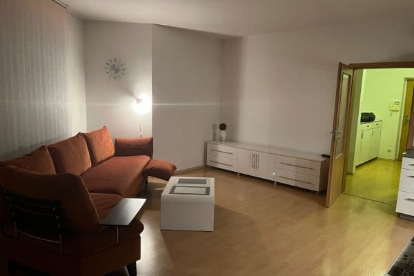 1 bedroom with open-plan kitchen flat to rent, 86 m², třída Míru, Pardubice, Pardubický Region 1 bedroom with open-plan kitchen flat to rent, 86 m², třída Míru, Pardubice, Pardubický Region