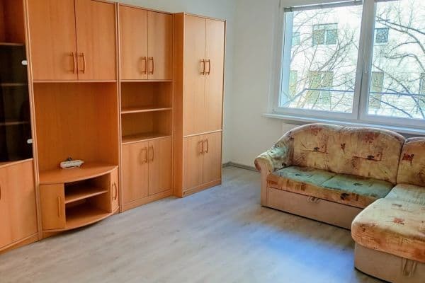 1 bedroom flat to rent, 34 m², Javorová, Zlín, Zlínský Region 1 bedroom flat to rent, 34 m², Javorová, Zlín, Zlínský Region