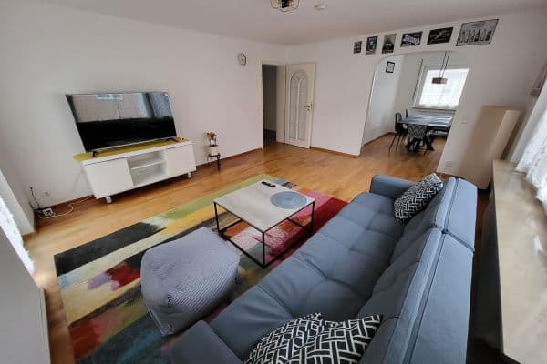 2 bedroom with open-plan kitchen flat to rent, 85 m², Stuttgart, Baden-Württemberg 2 bedroom with open-plan kitchen flat to rent, 85 m², Stuttgart, Baden-Württemberg