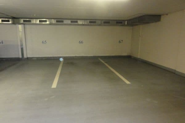 garage to rent, 15 m², Rižská, Praha garage to rent, 15 m², Rižská, Praha