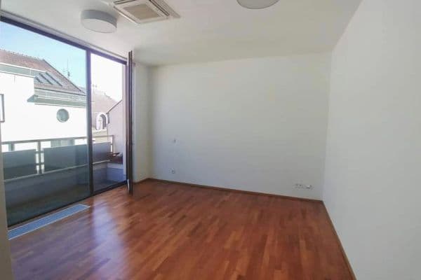 4 bedroom flat to rent, 20 m², Kozí, Brno 4 bedroom flat to rent, 20 m², Kozí, Brno